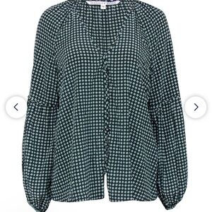 Black and White Patterned Women's Top